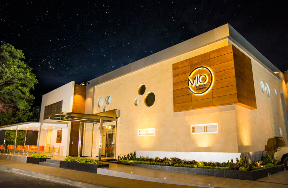Hotel Mio Boutique Кукута Экстерьер фото